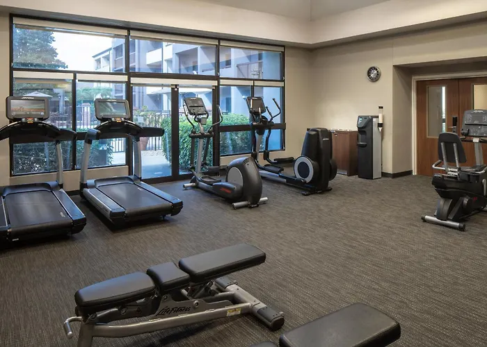 Courtyard By Marriott Orlando Airport